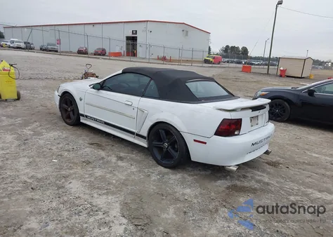 2004 Ford Mustang z USA, uszkodzony, nr VIN 1FAFP44694F208401